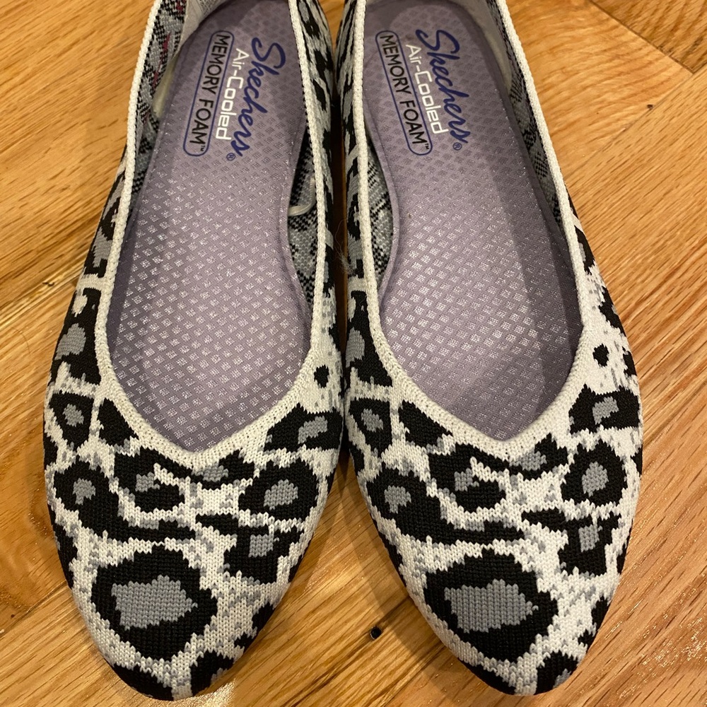 Skechers air cooled memory foam flats